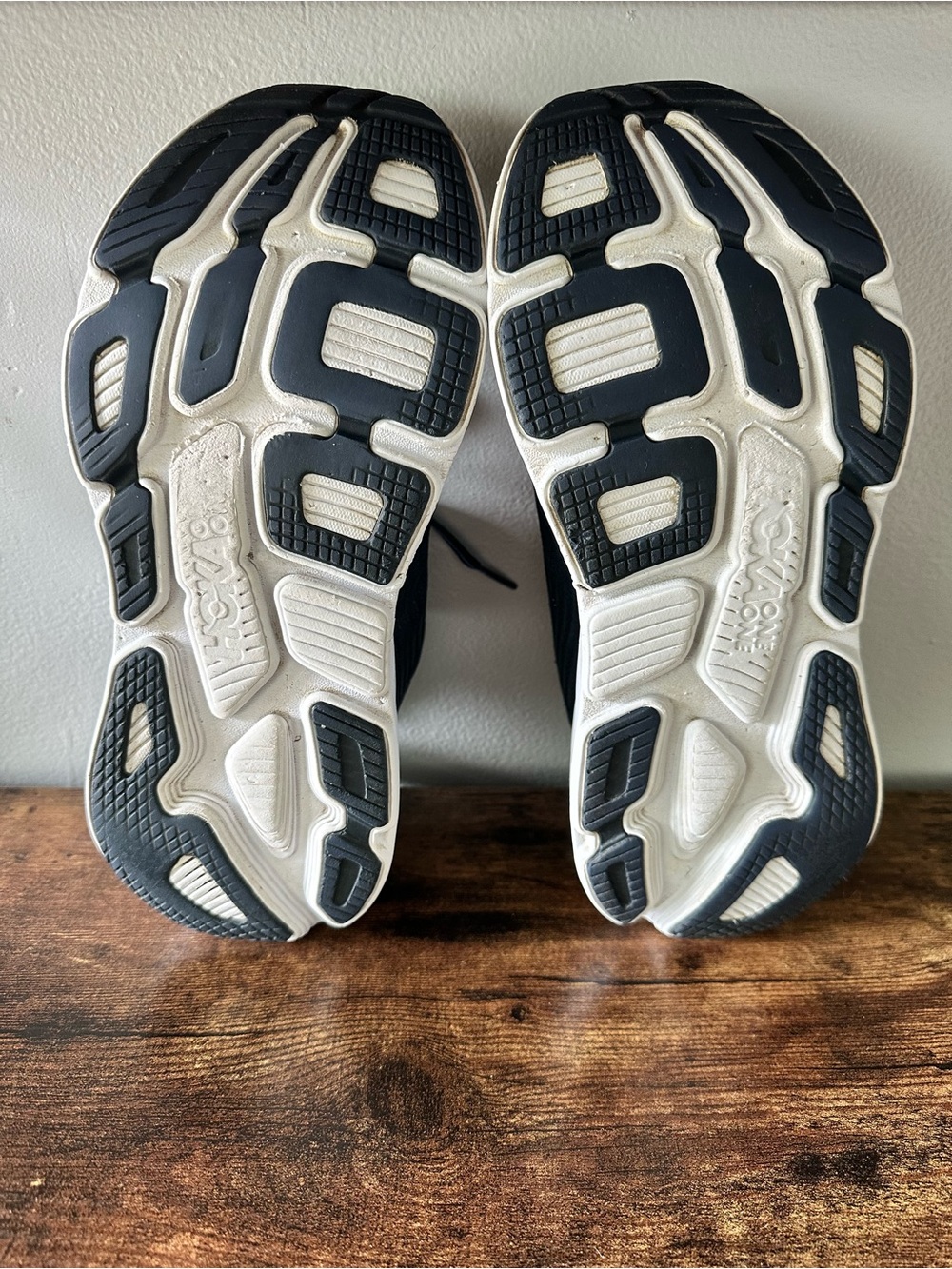 Women’s Hoka Bondi 6 Sz 8.5 - Picture 9 of 9